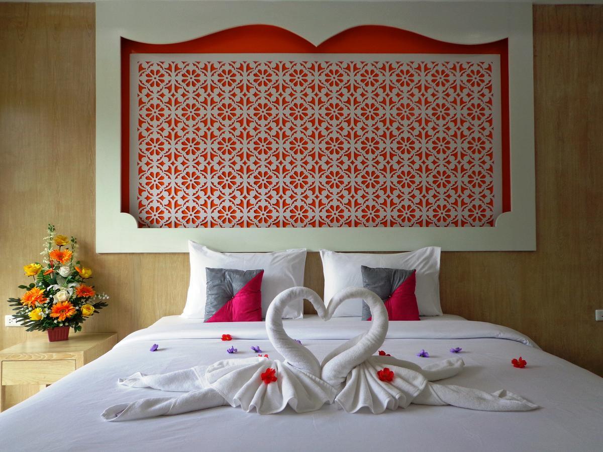Red Sapphire Hotel Patong 外观 照片