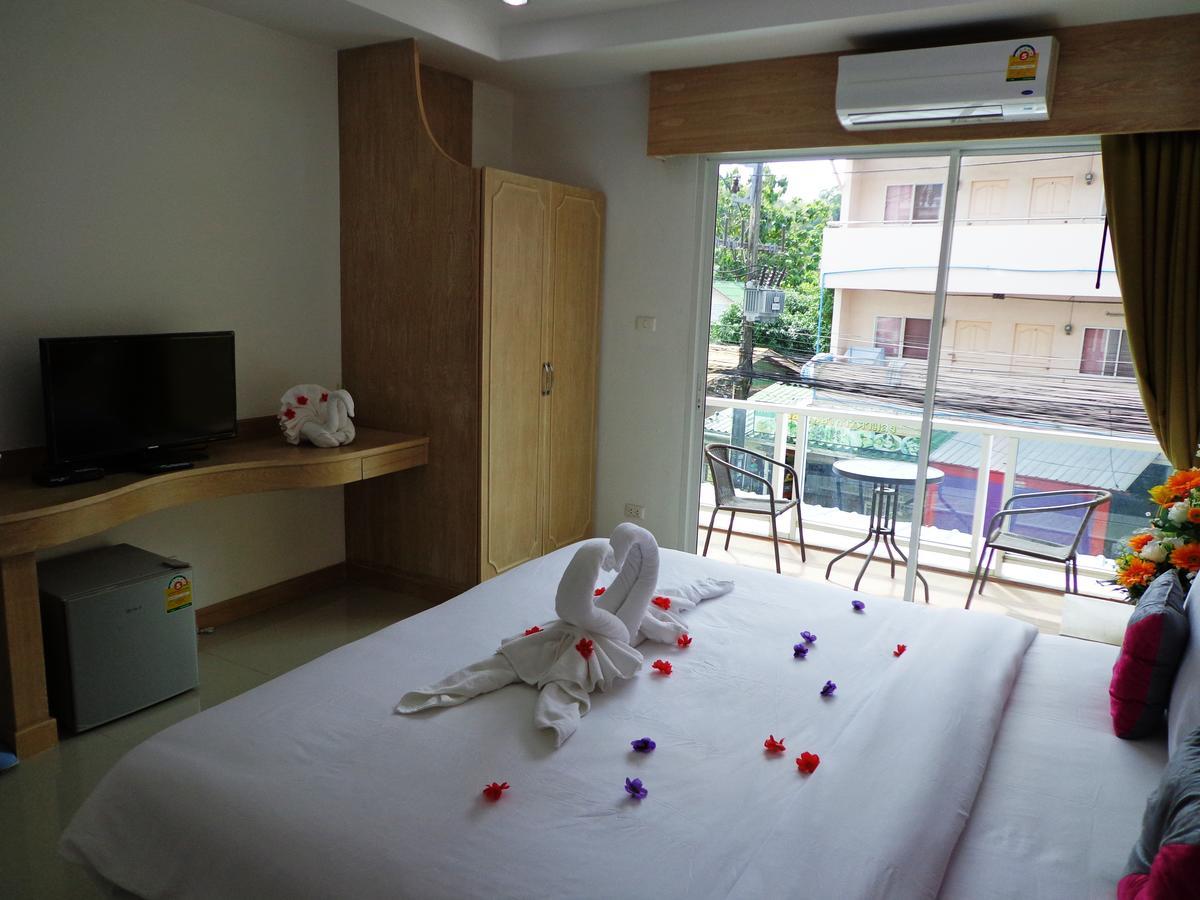 Red Sapphire Hotel Patong 外观 照片