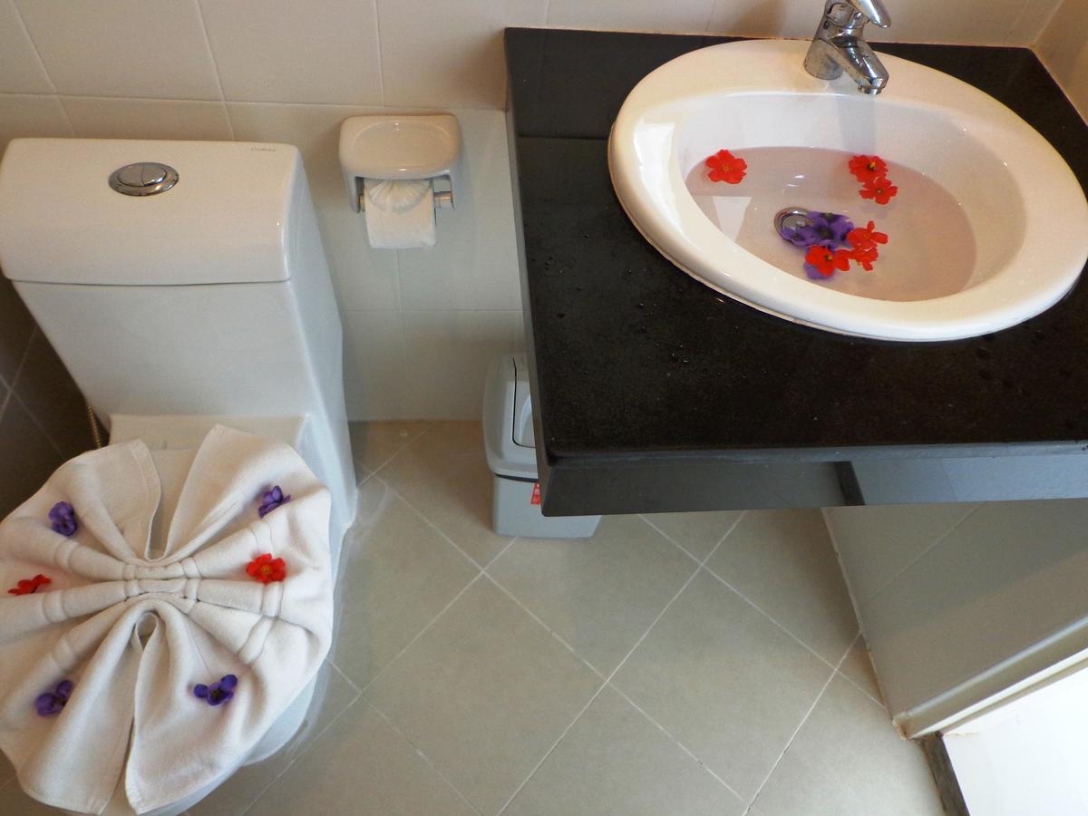 Red Sapphire Hotel Patong 外观 照片